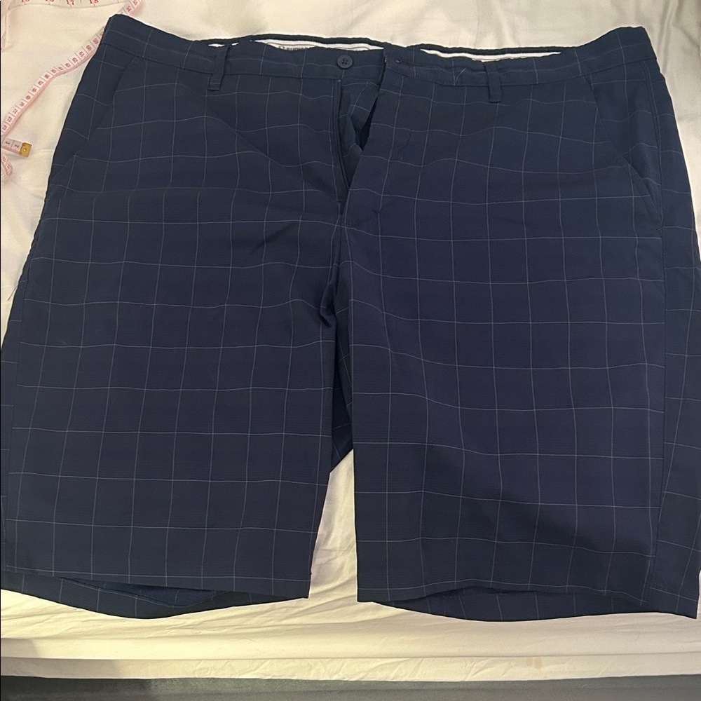 Sunice Men's Dark Blue Golf Short